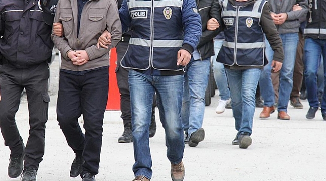 Askerlere FETÖ operasyonu :20 kişi gözaltına alındı