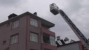 Dört katlı evin çatısında intihar girişimi
