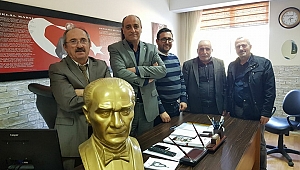 CHP Gebze'den Kargalı İlköğretim'e Atatürk büstü