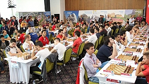 Dünya Satranç Şampiyonası Gebze'de başladı