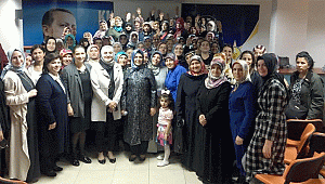 AK Partili kadınlar sertifika aldı