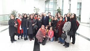 MHP'li kadınlar Bahçeli ile görüştü!