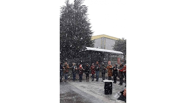 Flormar işçileri kar altında direnişe devam etti!