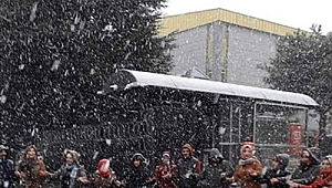 Flormar işçileri kar altında direnişe devam etti!