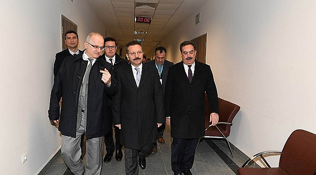 Vali Aksoy, Fatih Devlet Hastanesinde incelemelerde bulundu