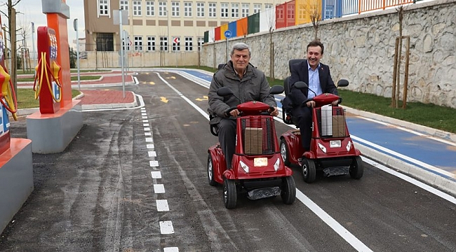 Demirci Trafik eğitim parkını Çayırova'ya kazandırdı