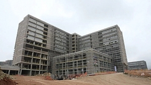 Kocaeli Şehir Hastanesi inşaatında yarıya gelindi