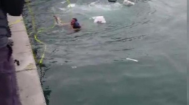 Denize atlayan kadını belediye personeli kurtardı