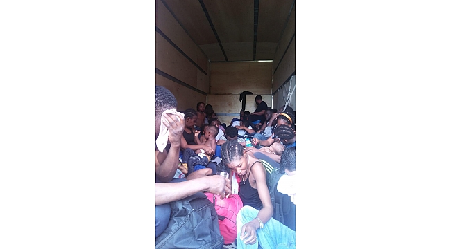 Dilovası'nda 35 göçmen yakalandı