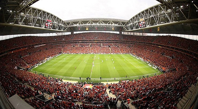 Galatasaray - Başakşehir maçı biletlerine çılgın talep!