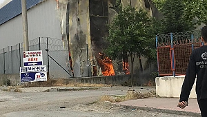 Gebze'de depo yangını!