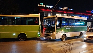 Gebze'de 2 halk otobüsü çarpıştı: 1 yaralı