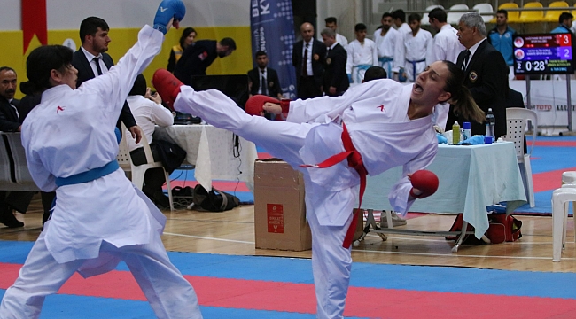 Kağıtspor karatede Türkiye Şampiyonu
