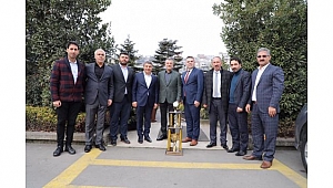 Başkan Şayir'den, Bitlis'e kupalı ziyaret