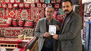 Doğu Türkistan için Darıca'da broşür dağıttılar