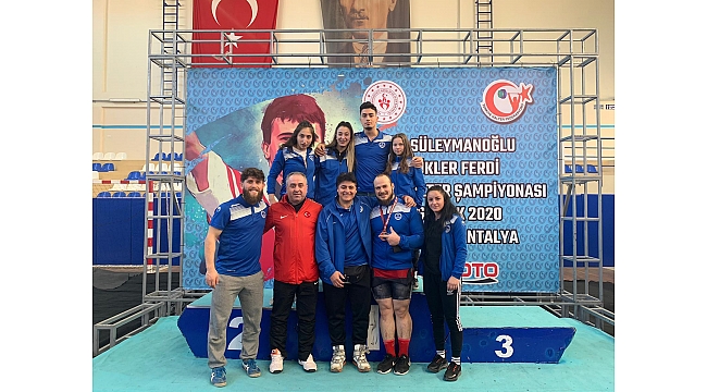 Halterciler, Türkiye Şampiyonası’ndan mutlu döndü