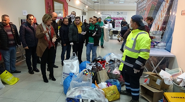 İzmit'te, Elazığ depremzedeleri için yardım kampanyası