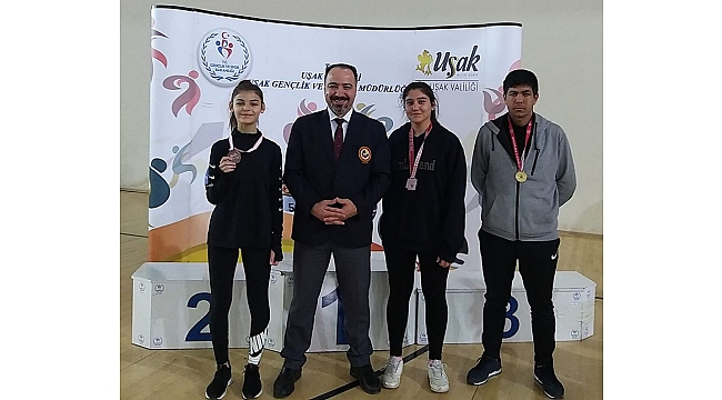 Çayırova  Lise'li karatecileri Türkiye Finallerinde
