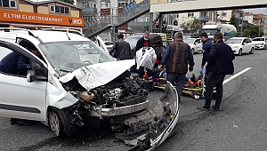 Kocaeli'de 'hatalı sollama' kazası: 1 yaralı 