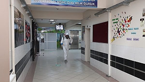Gebze’de okullar sınavlar için dezenfekte edildi