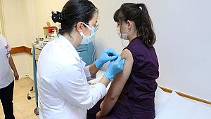 Türkiye'de ilk korona virüs aşısı vuruldu!