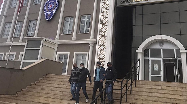Çayırova'da çaldılar İstanbul'da yakalandılar!