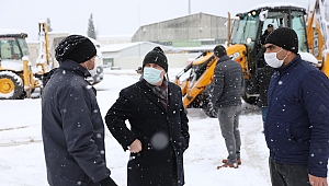 Başkan Bıyık, karla mücadele çalışmalarını yakından takip etti