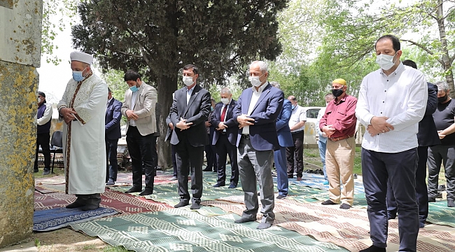 Fatih Sultan Mehmet Han, Vefat Ettiği Tarihi Hünkar Çayırı’nda  Dualarla Yad Edildi
