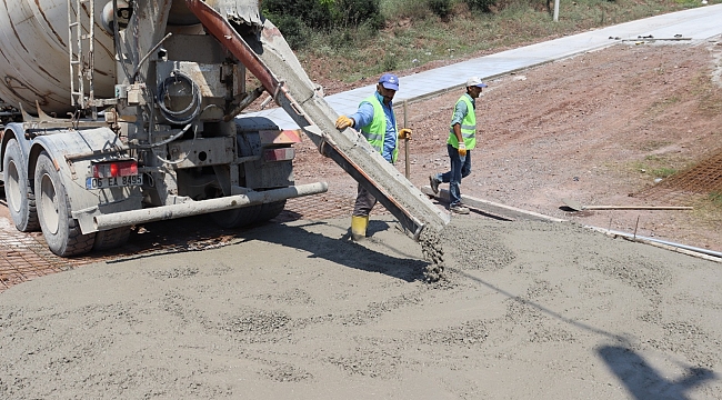 İzmit Belediyesinden  Alikahya’ya beton yol konforu