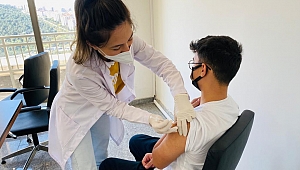 Gebze İlçe Sağlık öğrenci aşılarına devam ediyor