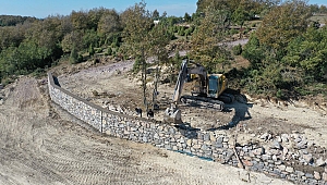 İlimtepe Mezarlığı 2. etapta taş duvar tamamlandı