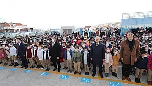 Kaymakam Güler ve Başkan Büyükgöz  Yeni Haftaya Okul Ziyaretiyle Başladı   