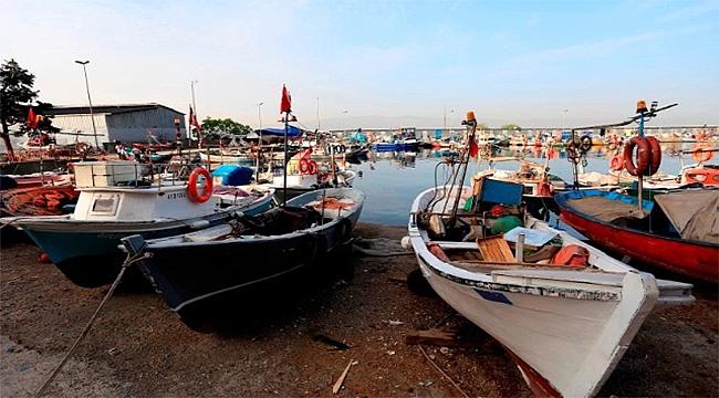 Büyükşehir'den Yeni Sezon Öncesi Balıkçılara Destek
