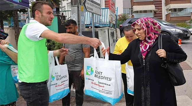 İzmit Belediyesi, Ürettiği Ürünleri Vatandaşlara Dağıtıyor
