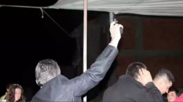  Gebze'de 5 ruhsatsız tabanca yakalandı